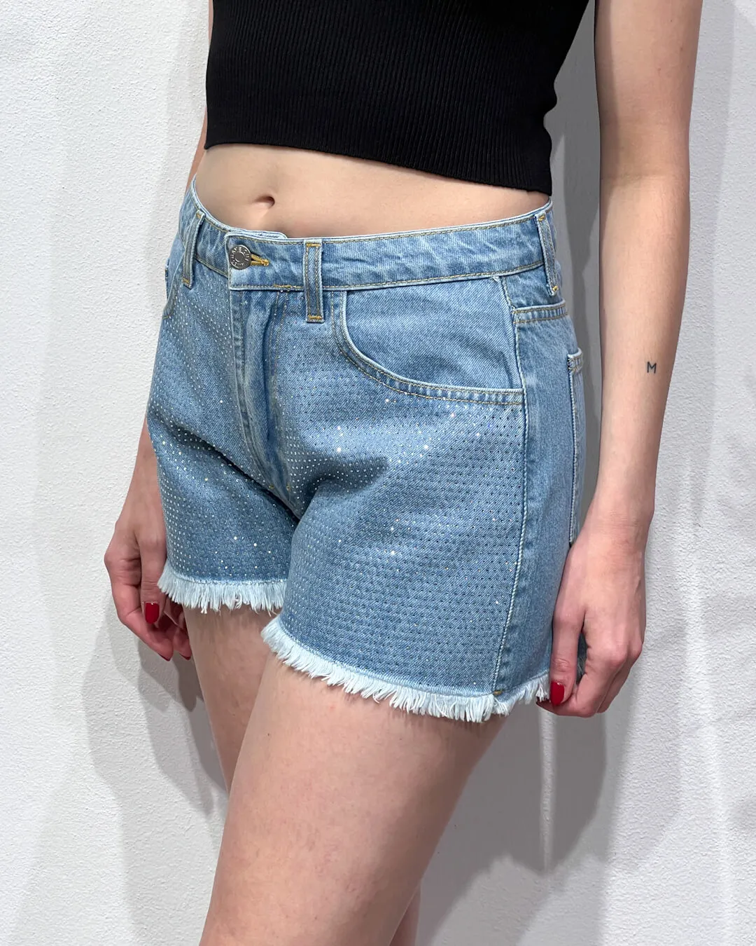 -SHORTS IN DENIM CON STRASS – HAVEONE