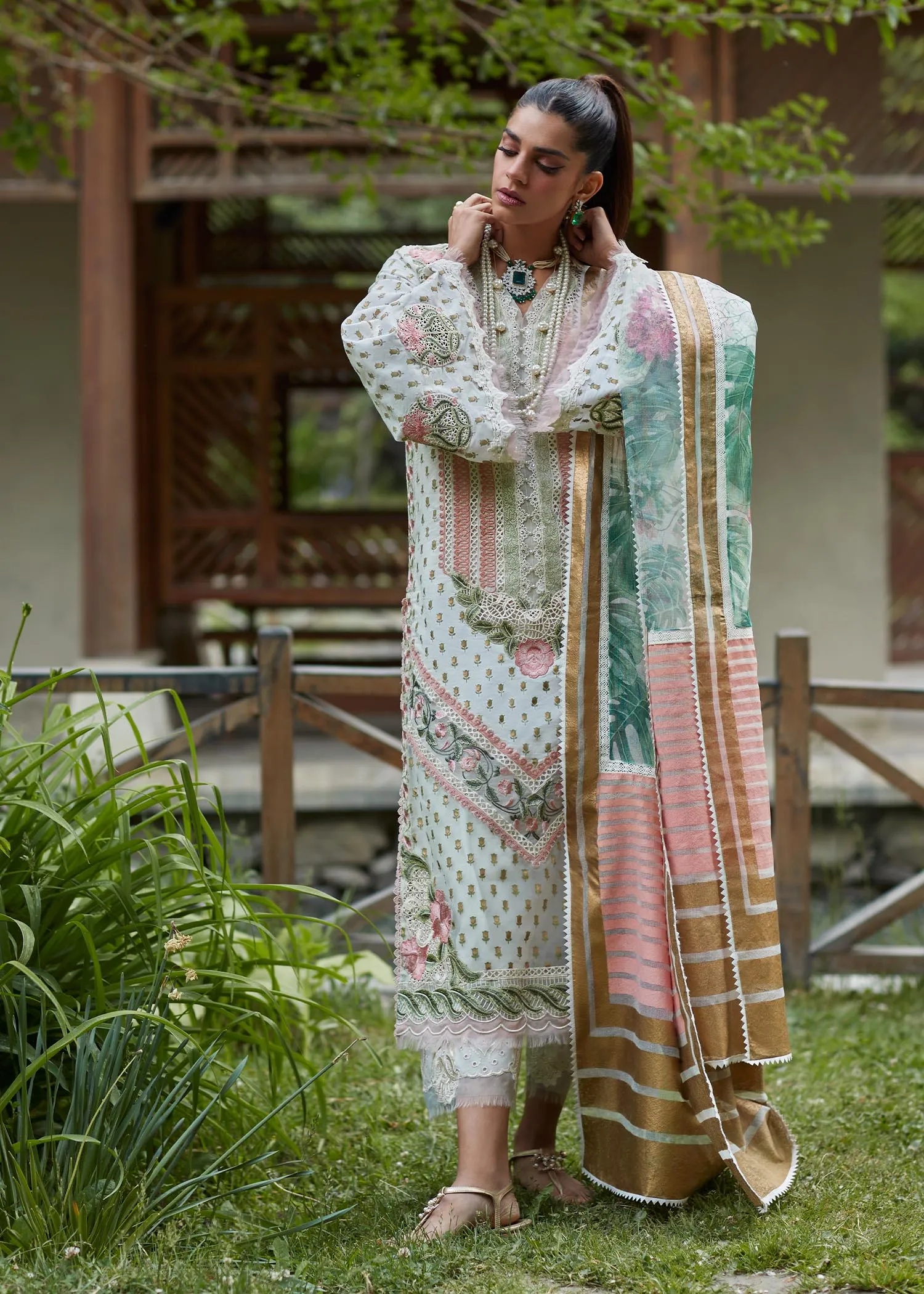 Crimson X Saira Shakira Luxury Lawn Unstitched 3Pc Suit D-5A Shigar