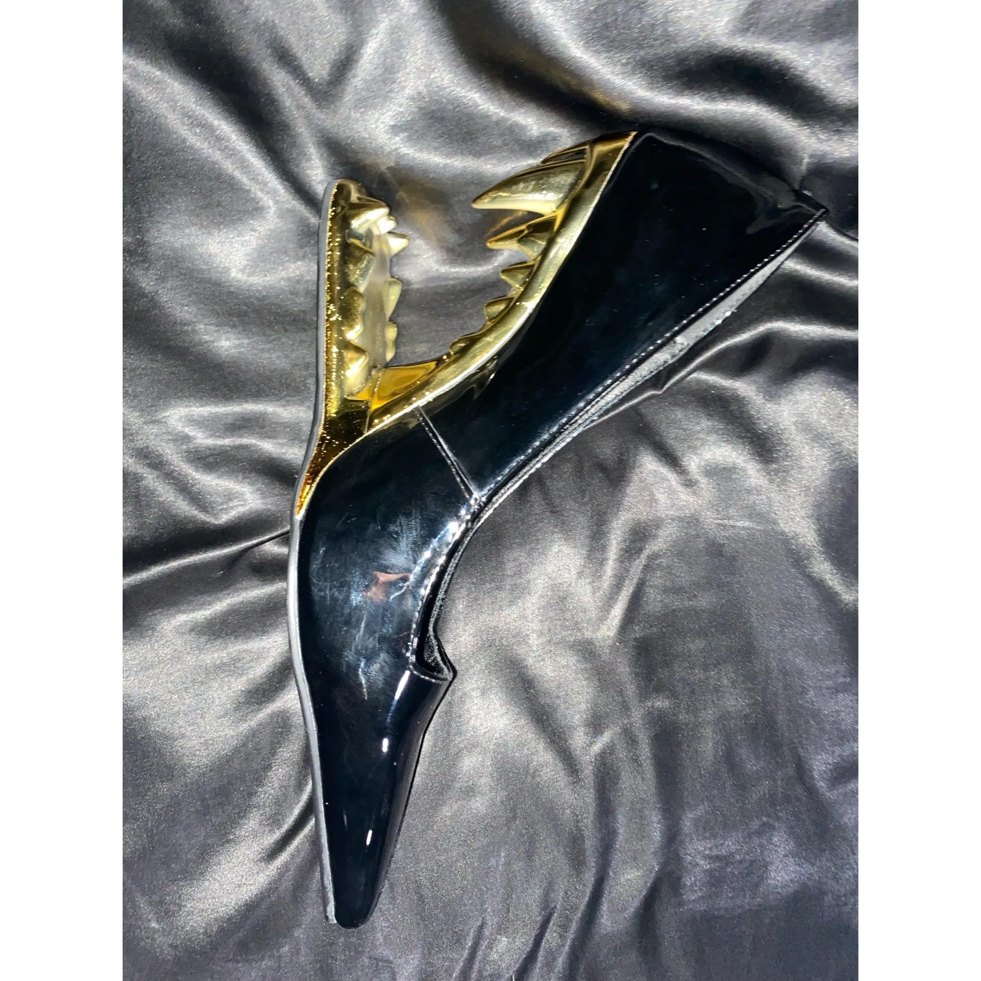 FANG TOOTH HIGH HEELS